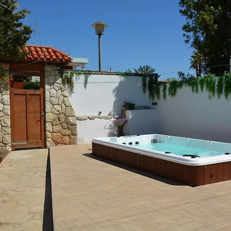 Loft El Ranch Playa A 10 Minutos Andando Con Jacuzzi Xxl Y Jardin Privado Calafell
